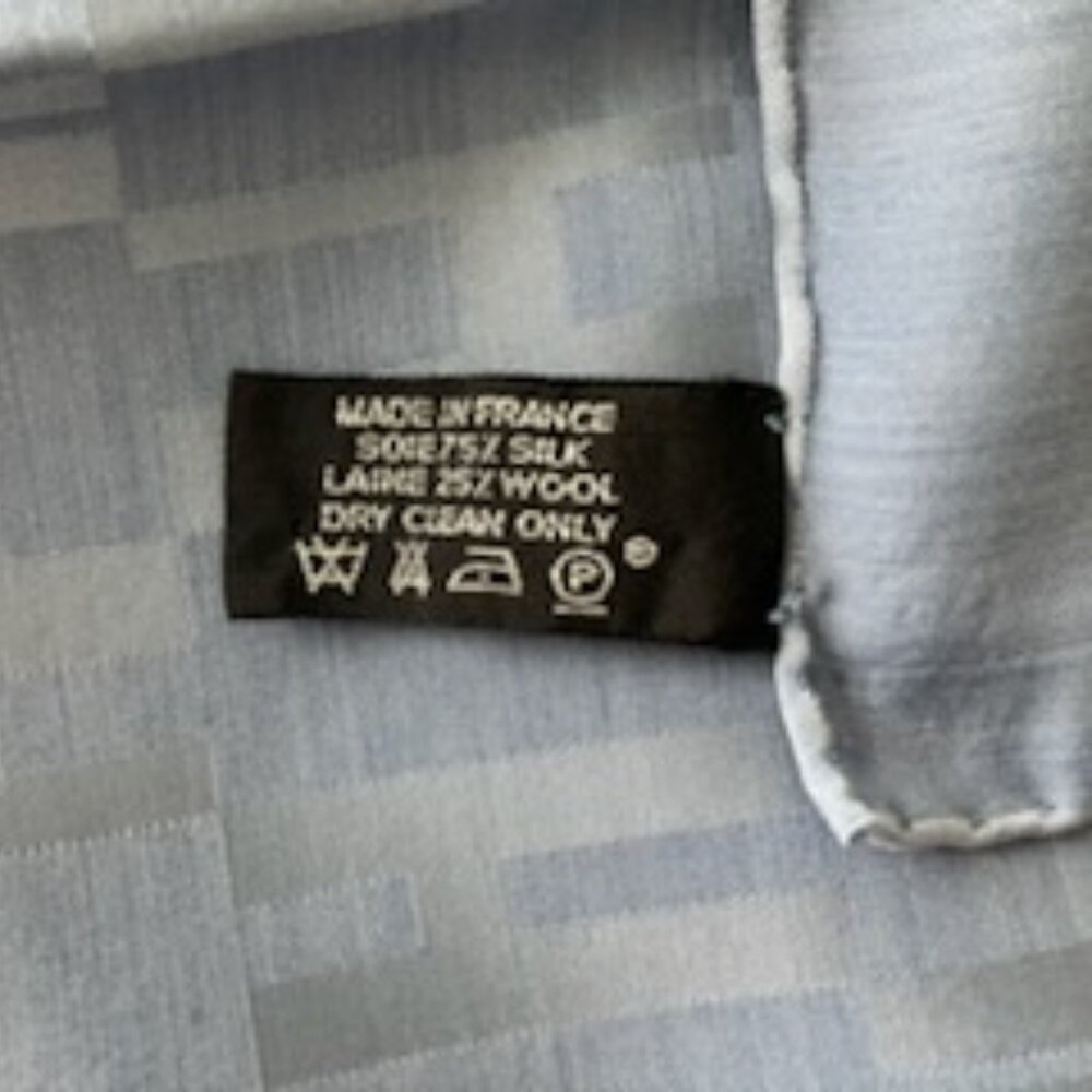 Hermes Silk and Wool Wrap - Picture 4 of 7